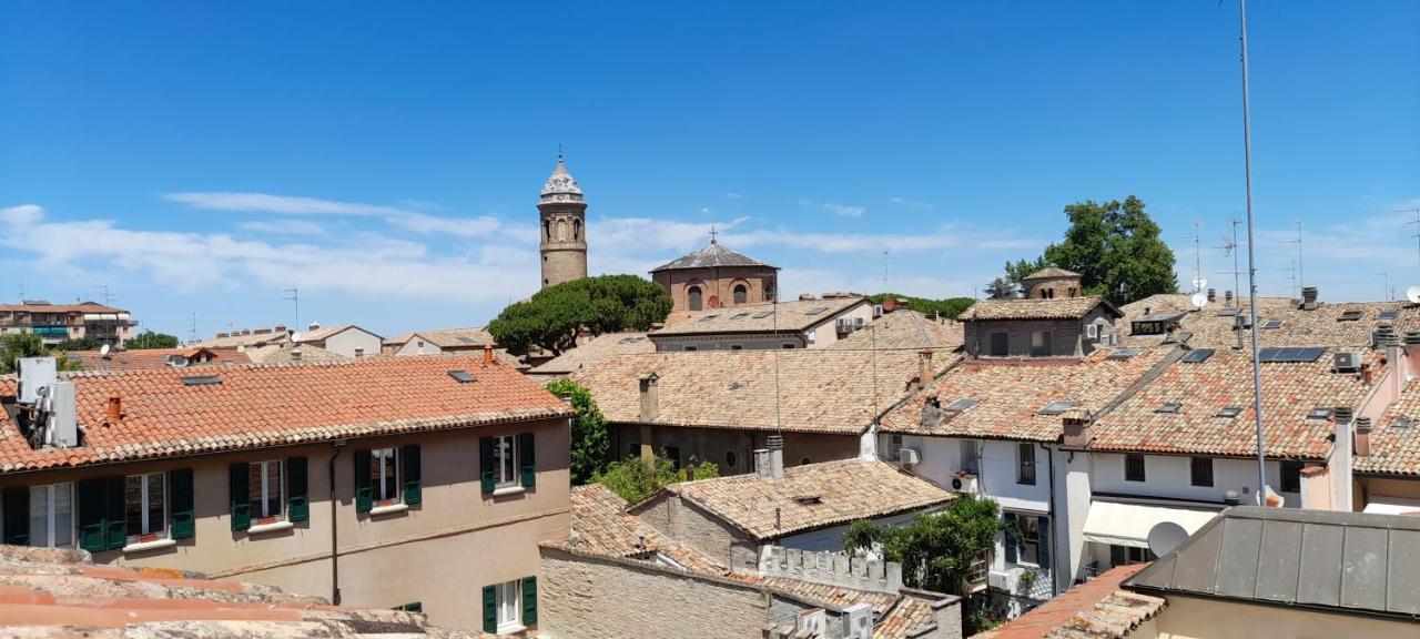 Corte Cavour. Una Mansarda Nel Cuore Della Citta Ravenna Buitenkant foto