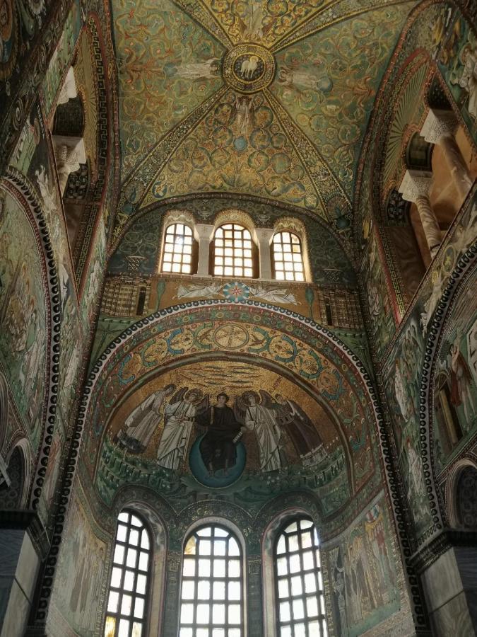 Corte Cavour. Una Mansarda Nel Cuore Della Citta Ravenna Buitenkant foto